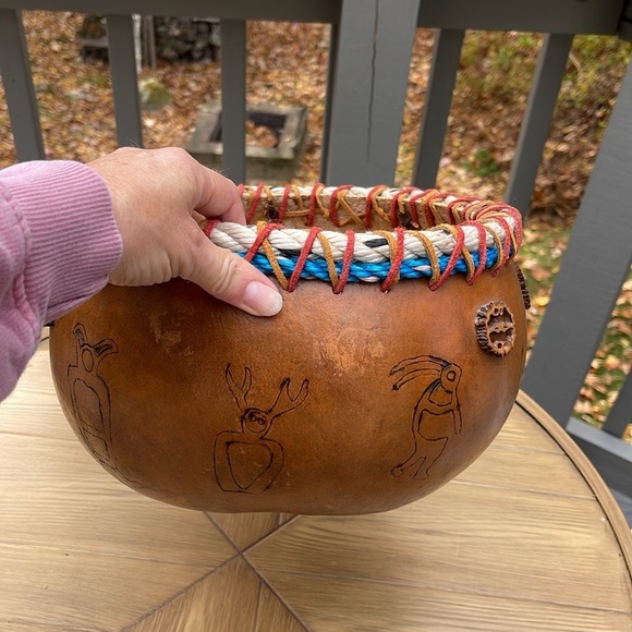 Large Gourd Bowl - Picture 5 of 8